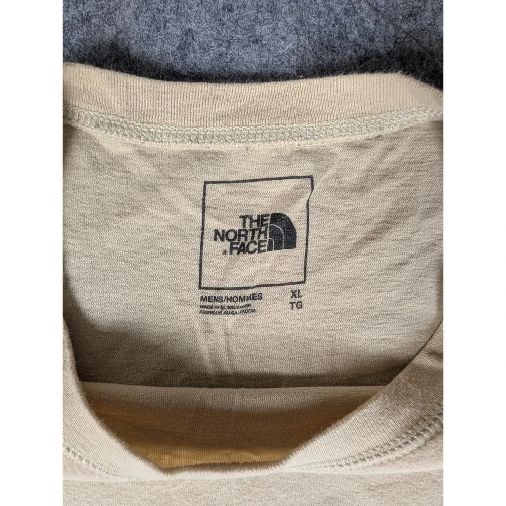 The North Face Mens Short Sleeve Pocket T-Shirt Tan Beige Crewneck NF0A3X8C XL